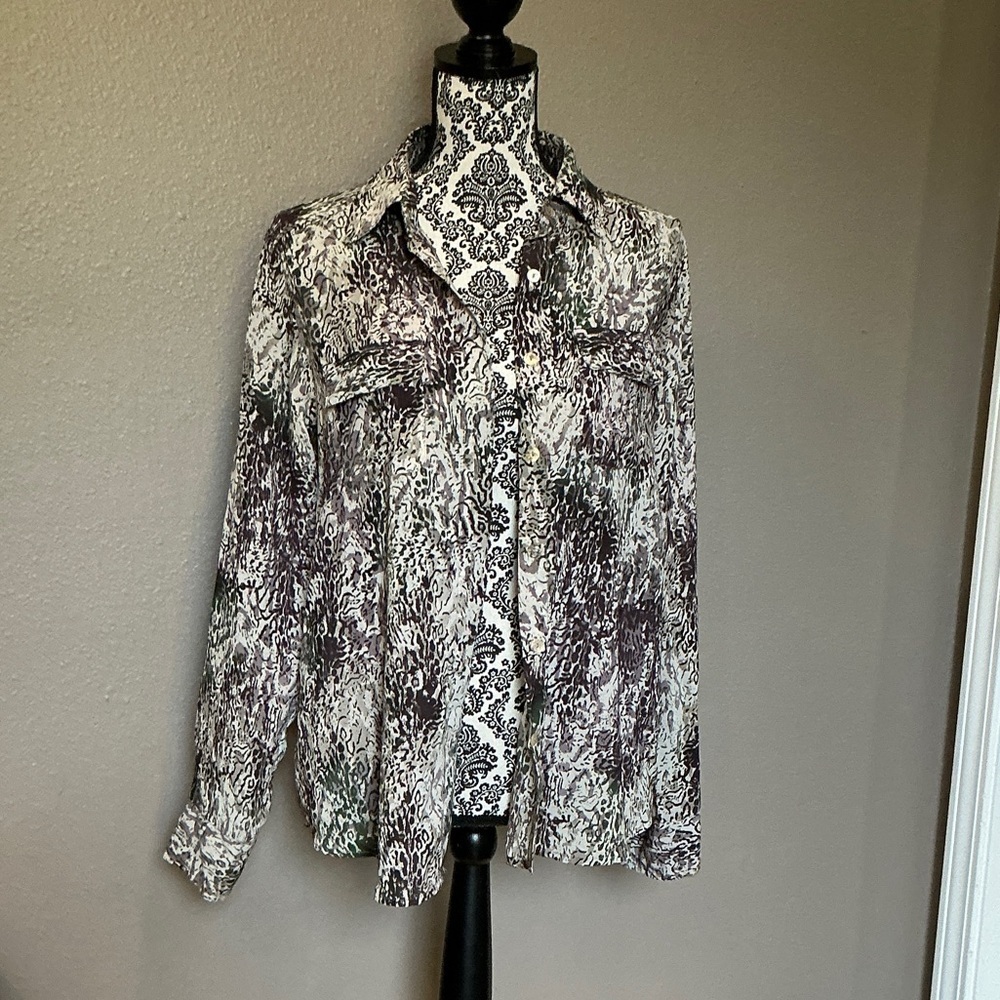 Abstract Pattern Long Sleeve Blouse Size Medium
